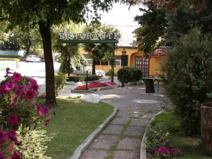 Risthotel Pianura Inn Busnago Exterior photo